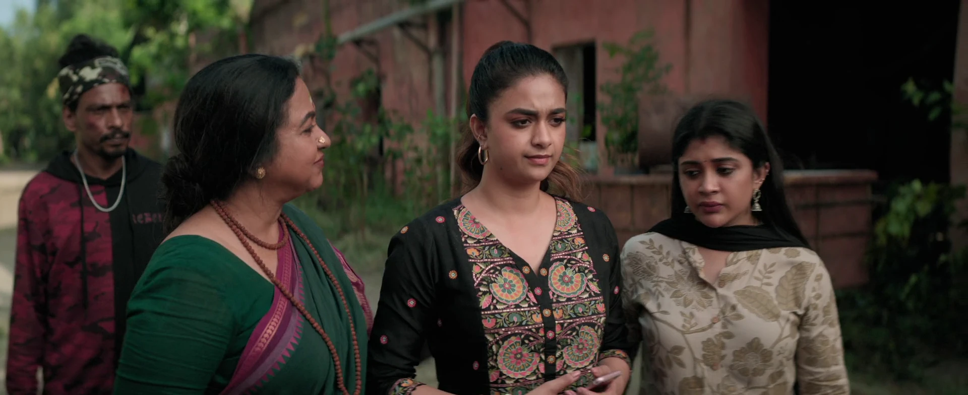 Screenshot 5 - Revolver Rita 2025 Hindi Dual Audio