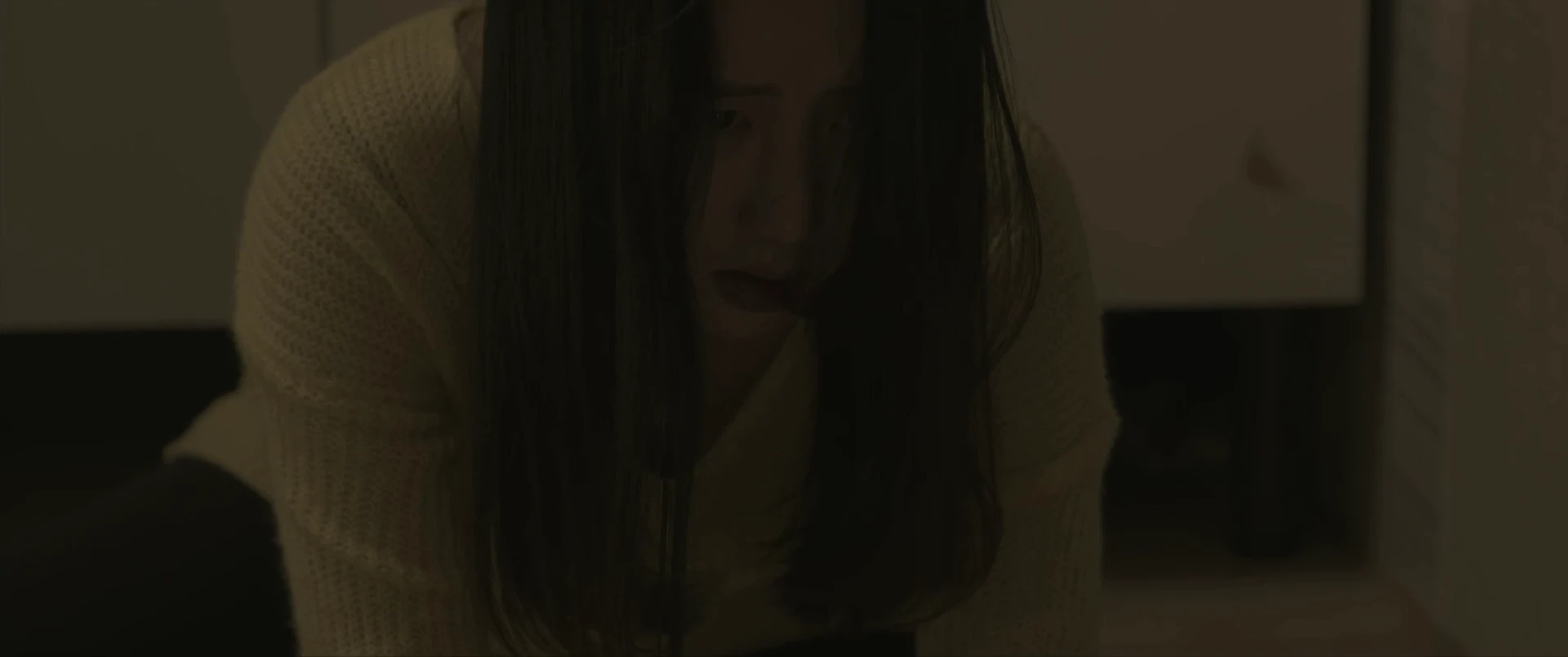 Screenshot 5 - Stalker 2020 Hindi Dual Audio