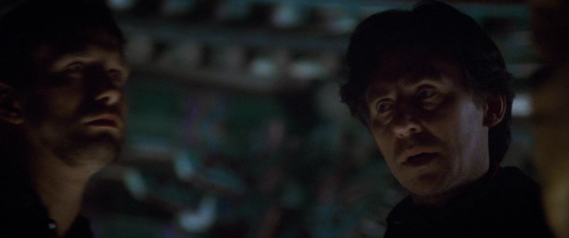 Screenshot 6 - The Usual Suspects 1995 Hindi Dual Audio
