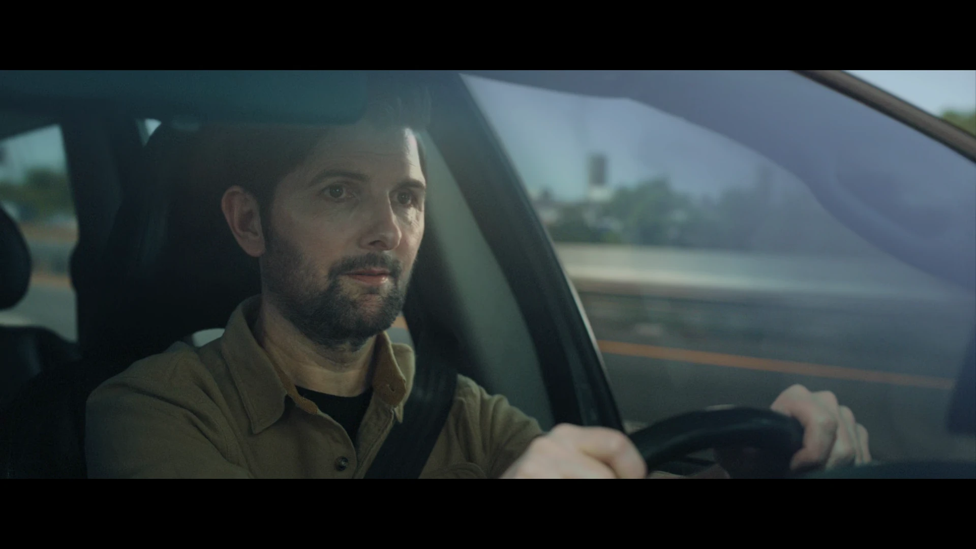 Screenshot 1 - The Whisper Man 2026 Hindi Dual Audio