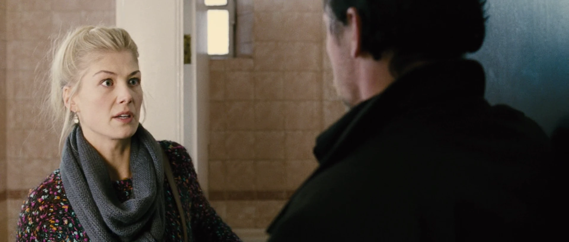 Screenshot 3 - The World's End 2013 Hindi Dual Audio