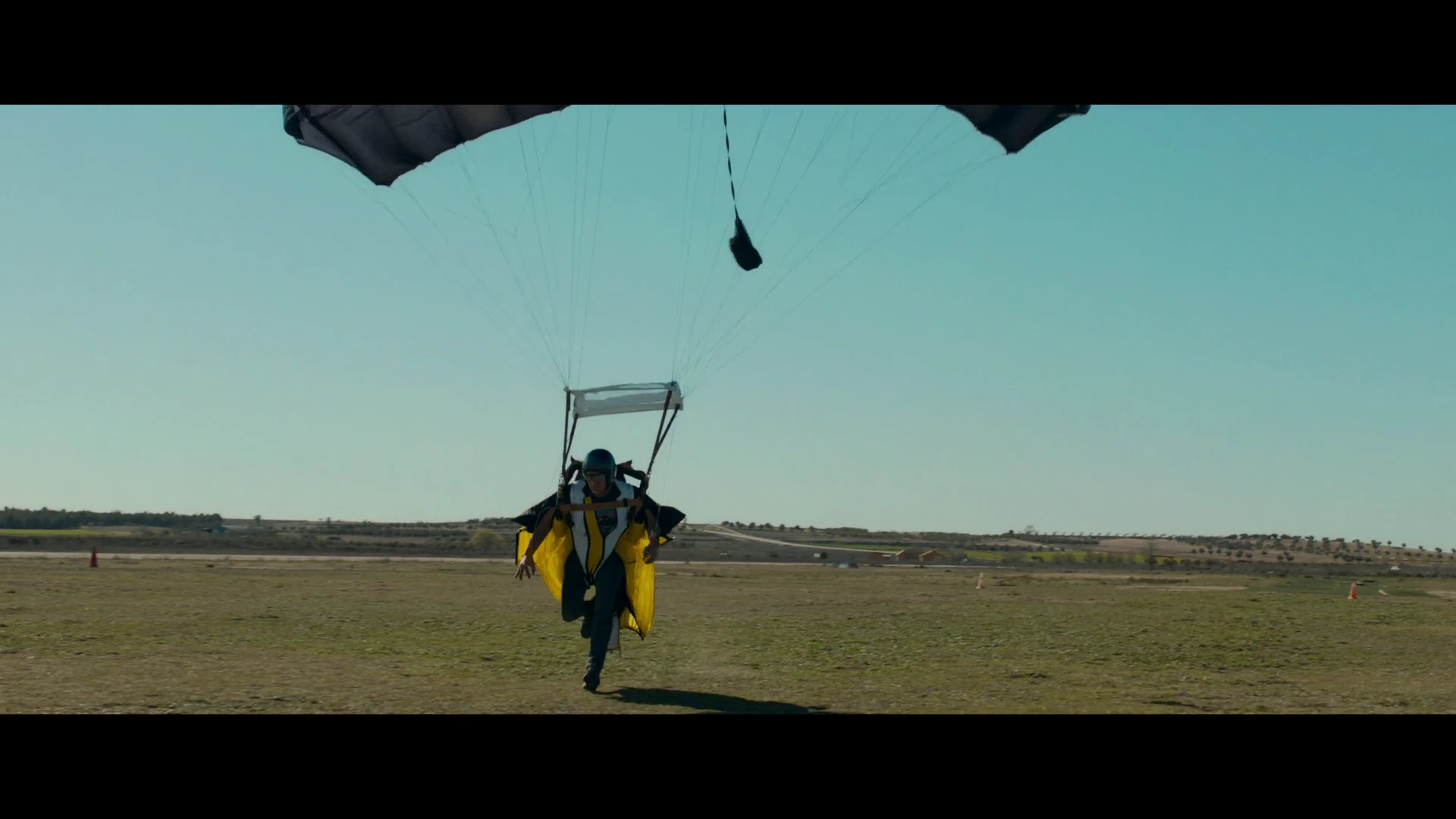 Screenshot 1 - To the Max 2026 Hindi Dual Audio